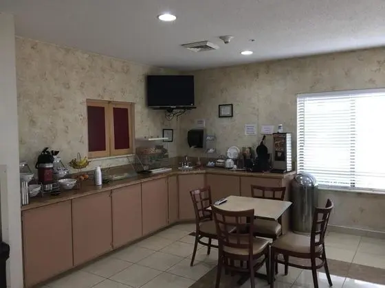 Americas Best Value Inn & Suites-Abilene Mall