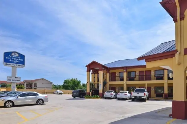 Americas Best Value Inn & Suites - Downtown