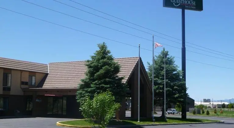 Americas Best Value Inn & Suites