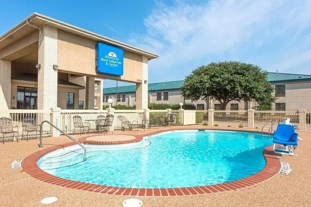 Americas Best Value Inn & Suites-Fort Worth South