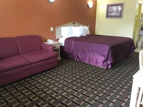 Americas Best Value Inn & Suites-Greenville