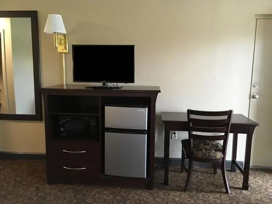 Americas Best Value Inn and Suites - Greenwood