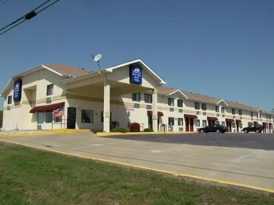 Americas Best Value Inn & Suites Harrisonville