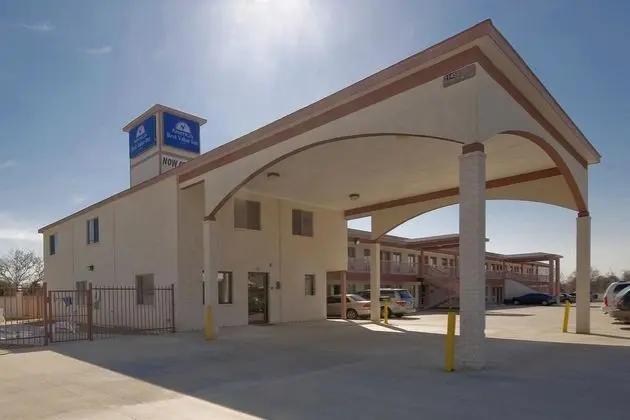 Americas Best Value Inn & Suites-Hempstead/Prairie View - Dış Mekan