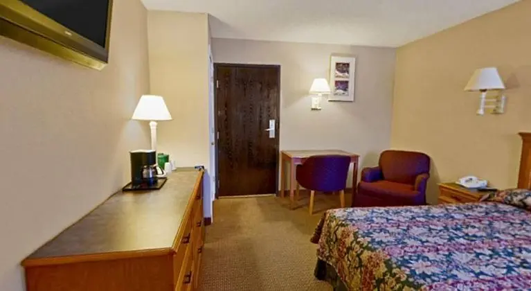 Americas Best Value Inn & Suites Hesston