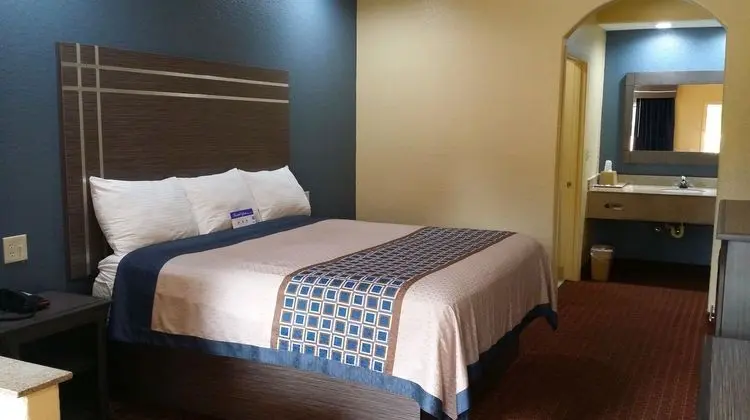 AMERICAS BEST VALUE INN SUITES HOUSTON NE
