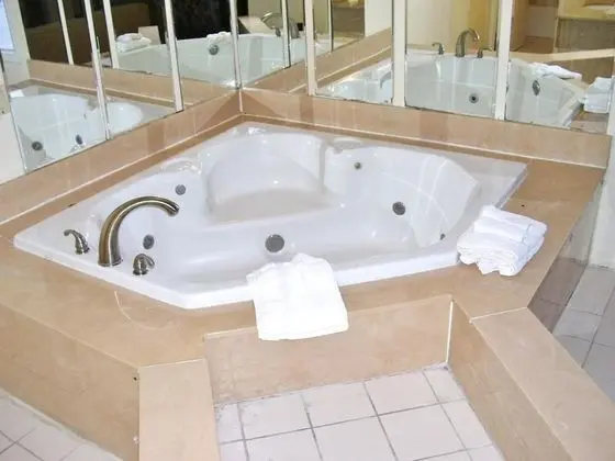 Americas Best Value Inn & Suites Killen Florence