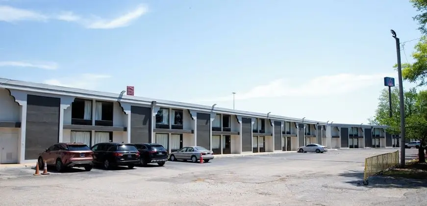 Americas Best Value Inn And Suites Memphis East - Dış Mekan