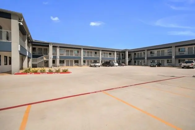 Americas Best Value Inn & Suites Northeast Houston I-610 - Dış Mekan