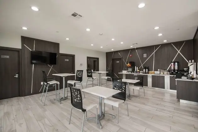 Americas Best Value Inn & Suites Northeast Houston I-610 - Yerinde Yemek