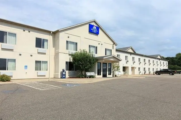 Americas Best Value Inn & Suites Northfield