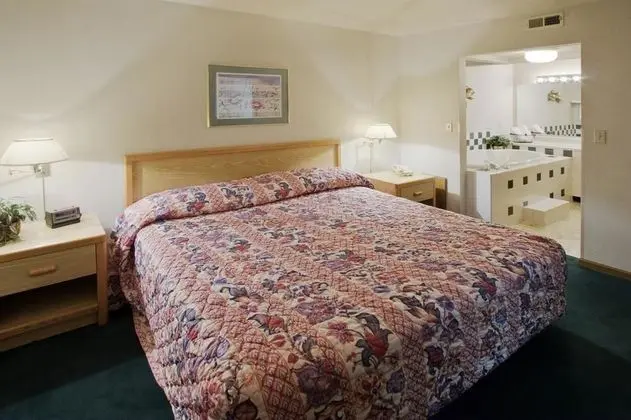 Americas Best Value Inn & Suites-St. Marys