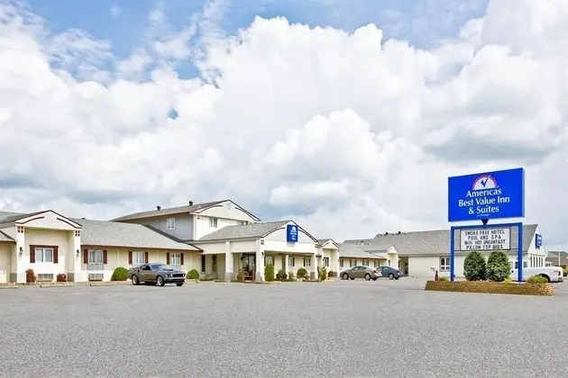 Americas Best Value Inn and Suites Thief River Falls