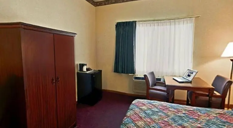Americas Best Value Inn & Suites-Waukegan/Gurnee