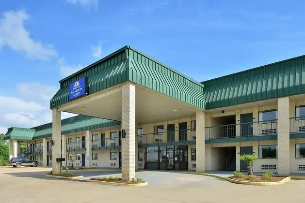 AMERICAS BEST VALUE INN SUITES WINONA