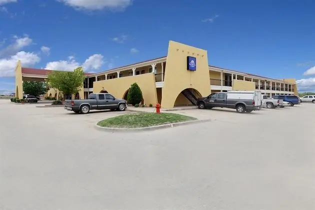 Americas Best Value Inn & Suites-Yukon/Oklahoma City
