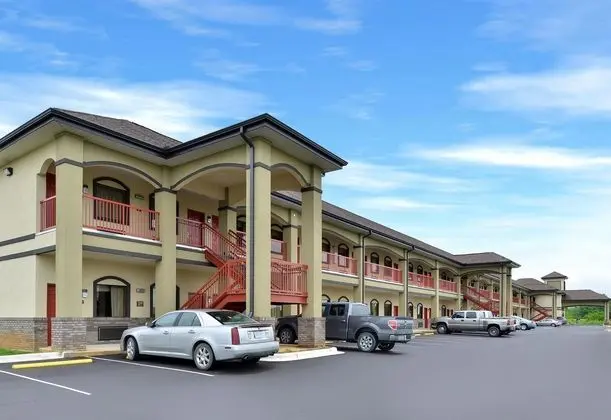 AMERICAS BEST VALUE INN TUPELO