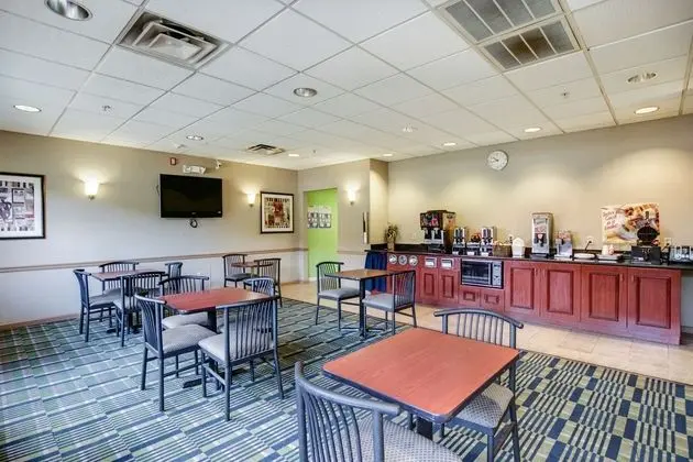 Americas Best Value Inn Whippany - Yerinde Yemek