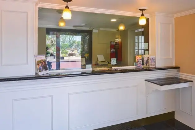 Americas Best Value Laguna Inn & Suites
