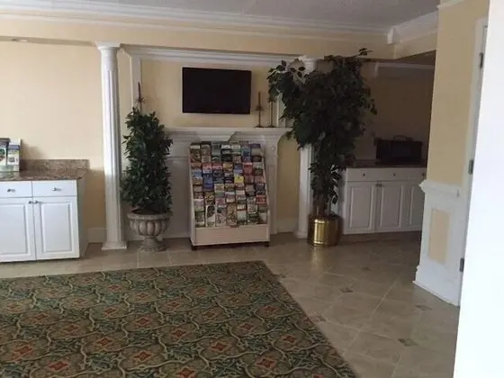 America's Inn - Lobi