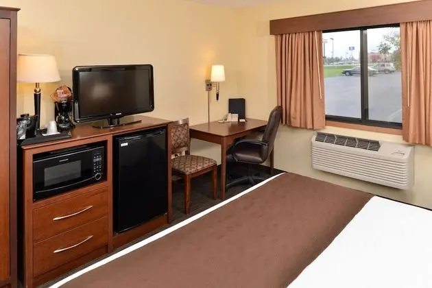 AmericInn by Wyndham Bismarck - Oda