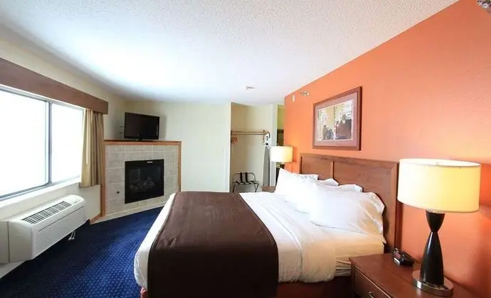 AmericInn by Wyndham Cedar Rapids/CID Airport