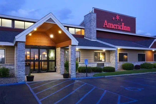 AmericInn by Wyndham Fergus Falls