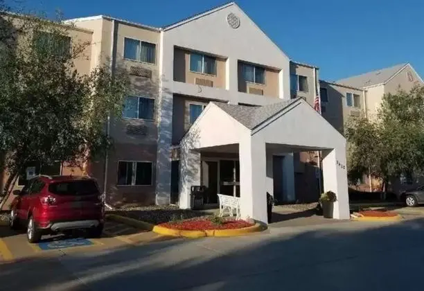 AmericInn by Wyndham Hudson