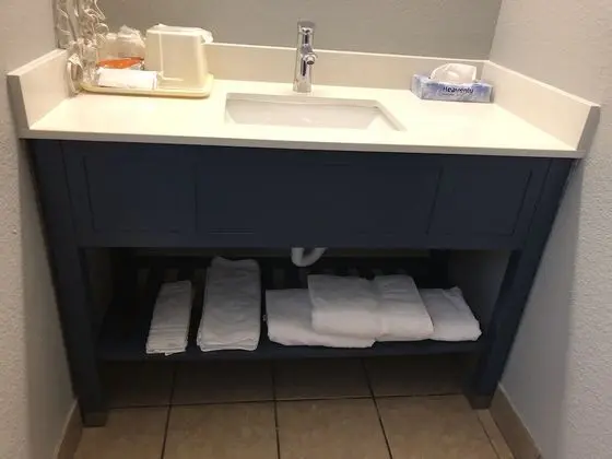 AmericInn by Wyndham New Braunfels - Banyo Tipleri