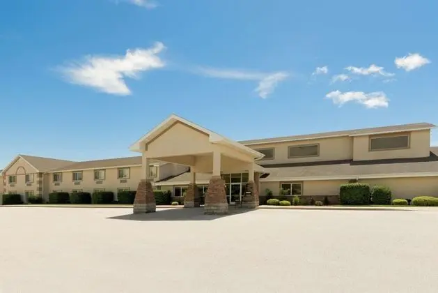 AmericInn by Wyndham Republic