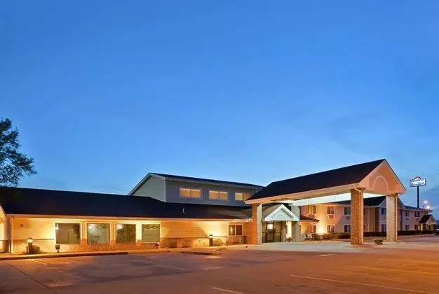 AmericInn by Wyndham Stuart