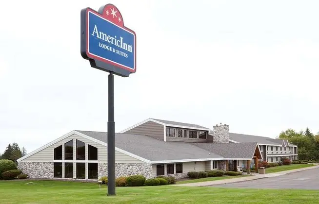 AmericInn by Wyndham Two Harbors - 1