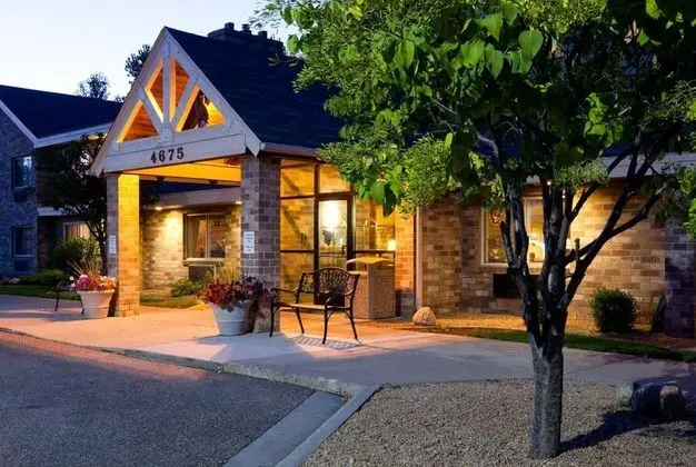 AmericInn by Wyndham White Bear Lake St. Paul