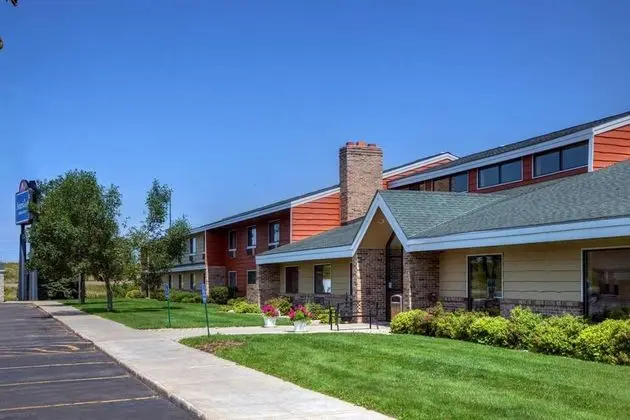 AmericInn by Wyndham Worthington