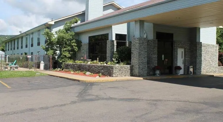 Americourt Hotel - Mountain City
