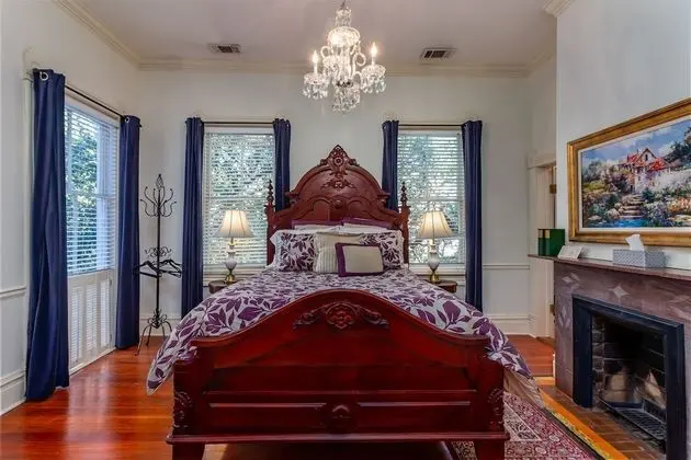 Amethyst Garden Inn - Oda