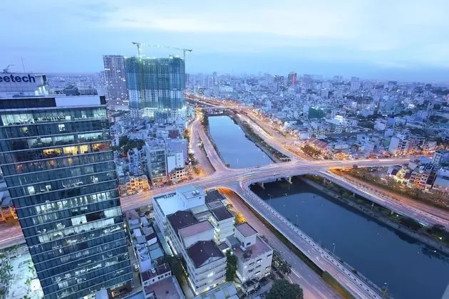 Ami Splendid Rooftop Pool