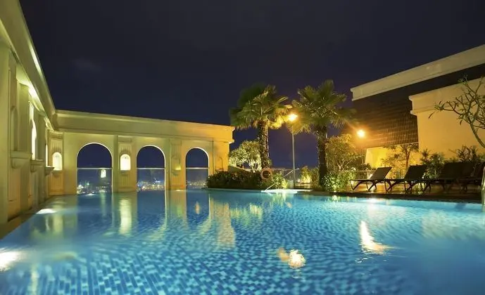 Ami Splendid Rooftop Pool - Havuz