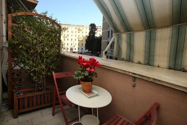 Amica Roma B&B