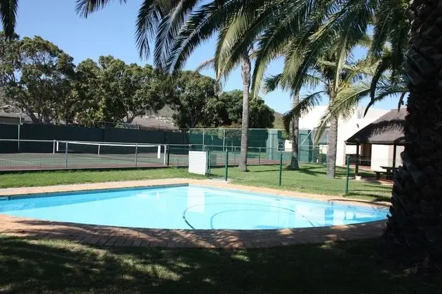 Amies Self-catering Apartments - Havuz