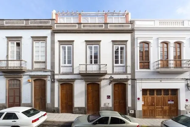 Aminta Home