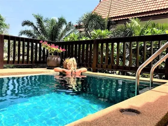 Amintra 4 Villa for rent Koh Lanta - Havuz