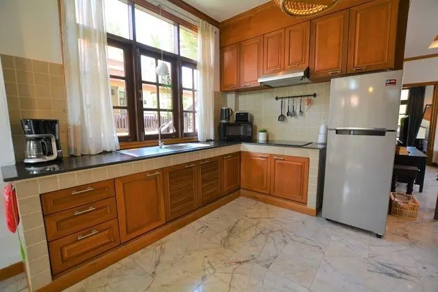 Amintra 4 Villa for rent Koh Lanta - Mutfak