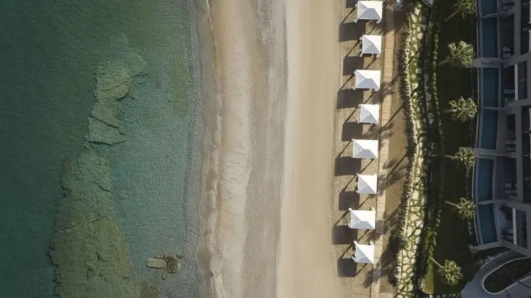 AMIRA LUXURY RESORT & SPA - Plaj
