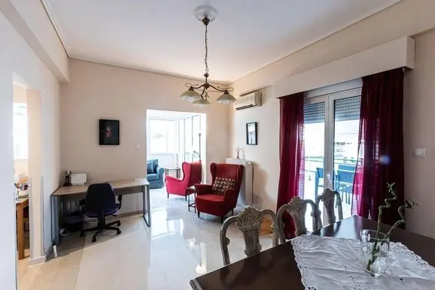 Ami's Apartment a Cosy 2-bed House in Athina