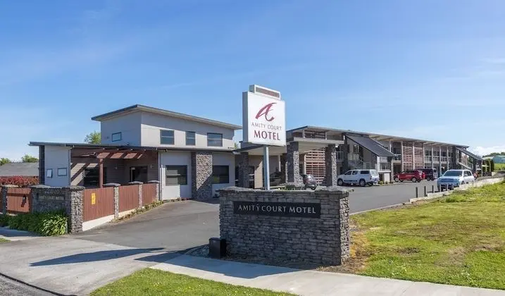 Amity Court Motel - Dış Mekan
