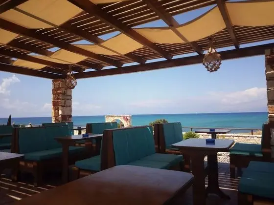 Ammoudia Studios - Yerinde Yemek