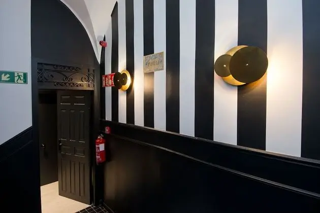 Amor de Dios 17 Boutique Hotel - Lobi