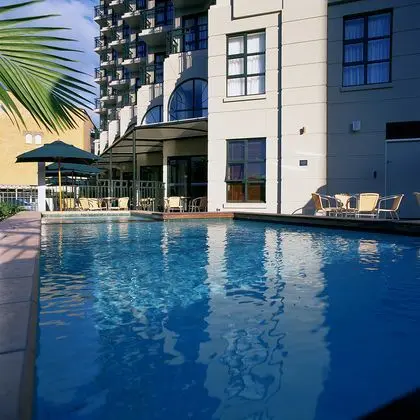 Amora Hotel Auckland - Havuz