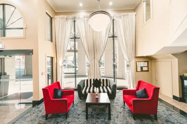 Amora Hotel Auckland - Lobi